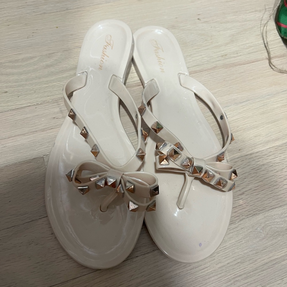 Women's Cream Sandals with Studded Bow
